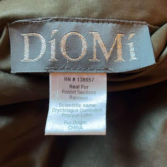 Diomi Fur Vest Rabbit/Raccoon Reversible Collared Medium - Picture 8 of 15